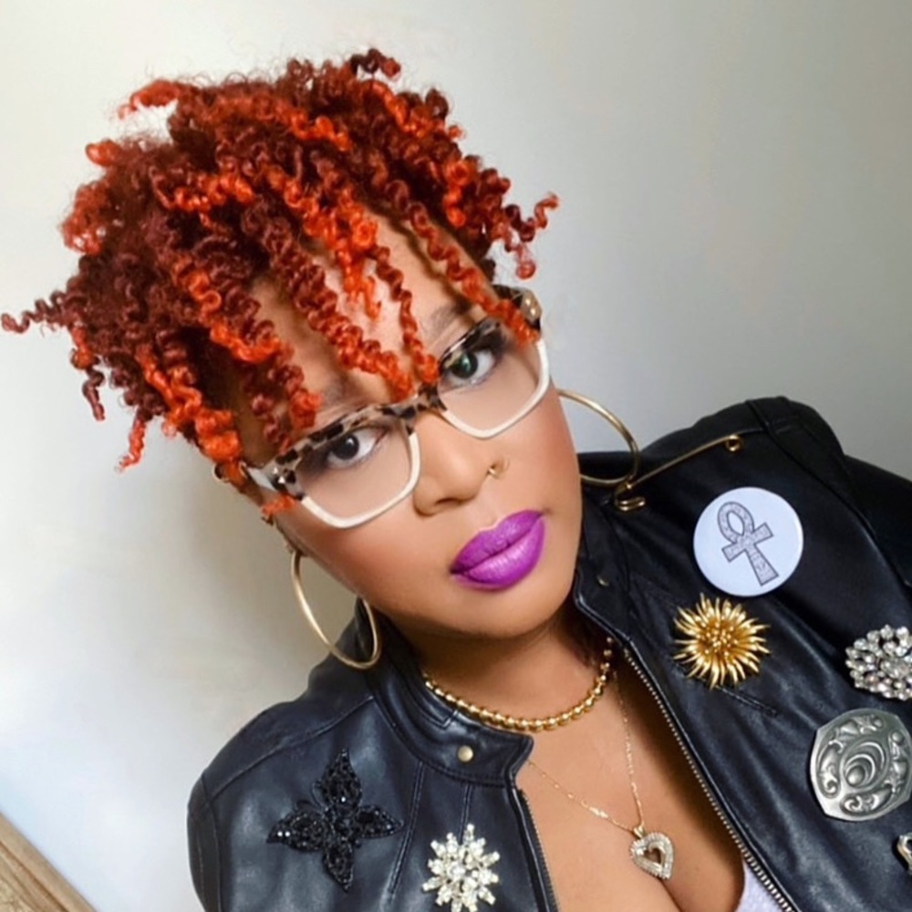 Meet your Posher, Sharonda